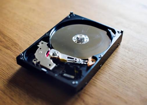 5 Risiko saat Local C Hard Disk Berwarna Merah, Potensi Crash!